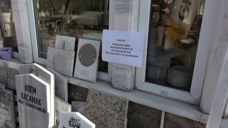 Düzceli mermer mezar ustası: Bize daha fazla iş çıkarmayın