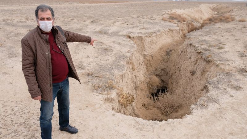 Konya'da dev obruk uydudan belirlendi