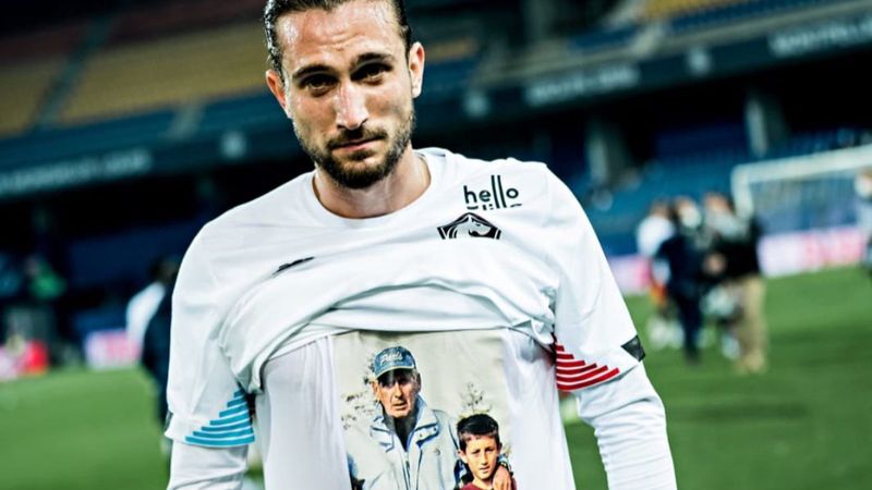 Yusuf Yazıcı maçta Özkan Sümer'i unutmadı