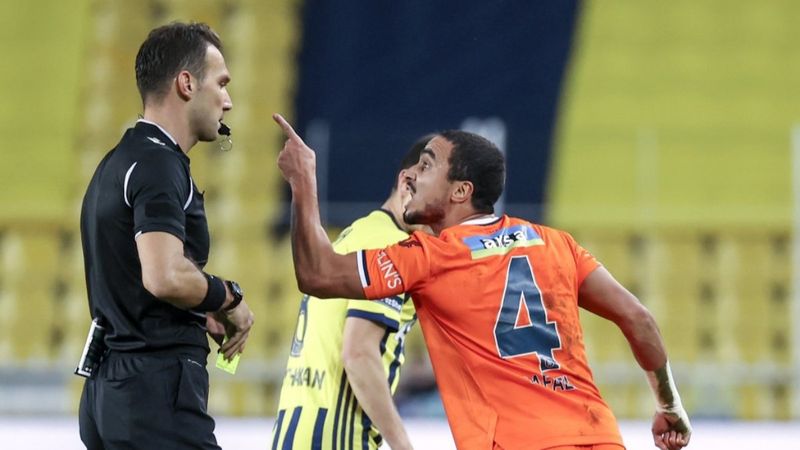 Fenerbahçe maçında kırmızı kart gören Rafael'in cezası kaldırıldı