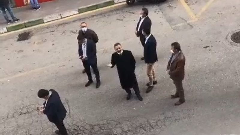 Bursa'da Emniyet Müdürü ile vatandaşın diyaloğu tebessüm ettirdi