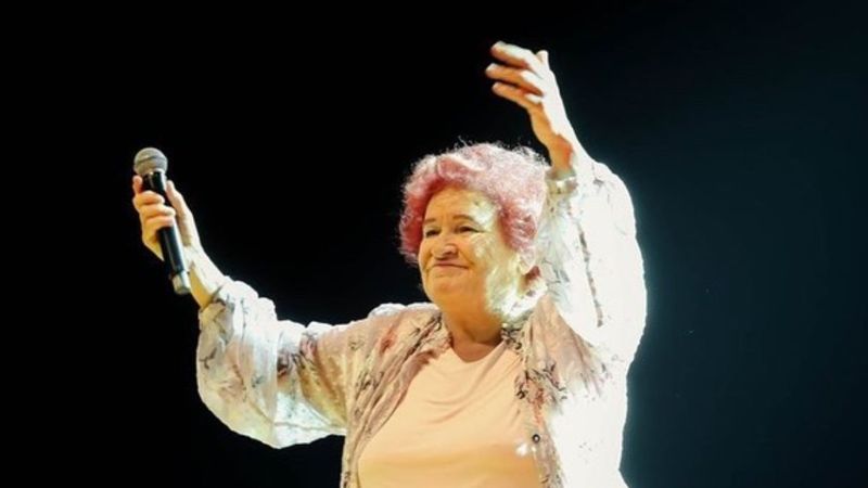 Selda Bağcan: Açık giyinmek ayıp geliyor bana