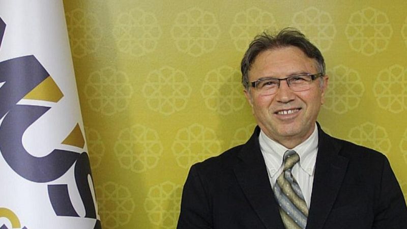 Kocaeli'de başhekim koronavirüsten hayatını kaybetti