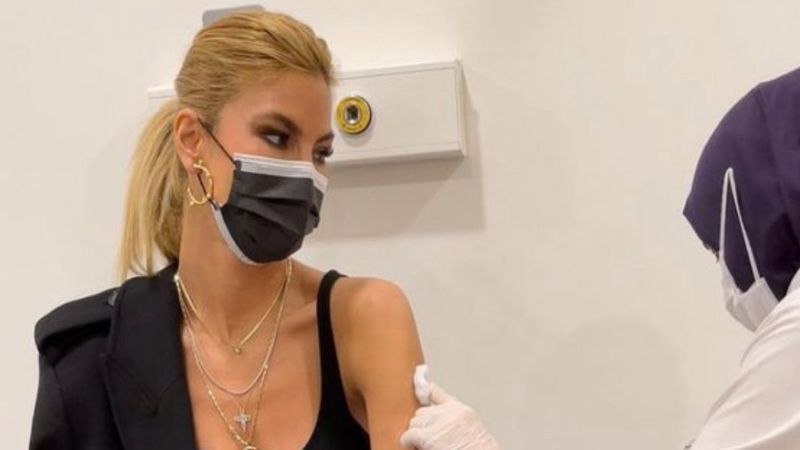 Çağla Şıkel ve Nagehan Alçı koronavirüs aşısı oldu