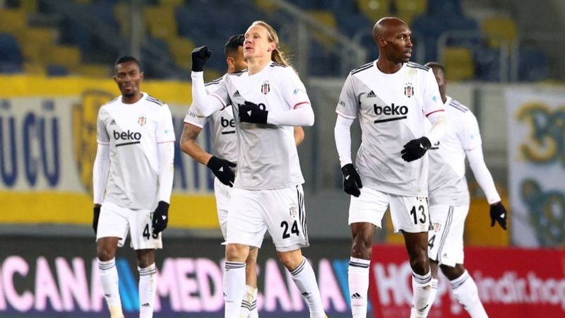 Beşiktaş-Sivasspor maçının ilk 11'leri