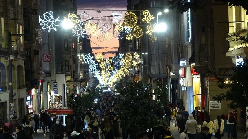 İstiklal Caddesi’nde yoğunluk