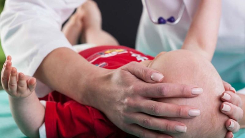 Meningokok hastalığı nedir, belirtileri nelerdir? Meningonok aşısı ne zaman yaptırılmalı?