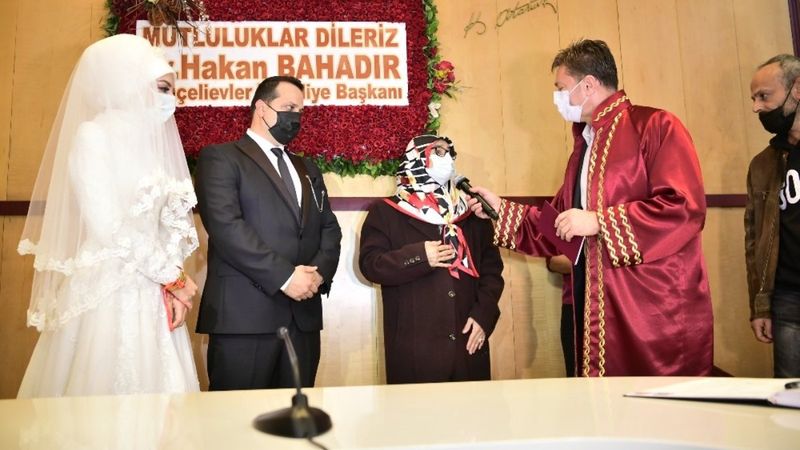 Bahçelievler'de kanser hastası annenin isteği gerçek oldu