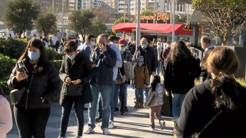 İstanbul'daki AVM'lerde yılbaşı yoğunluğu