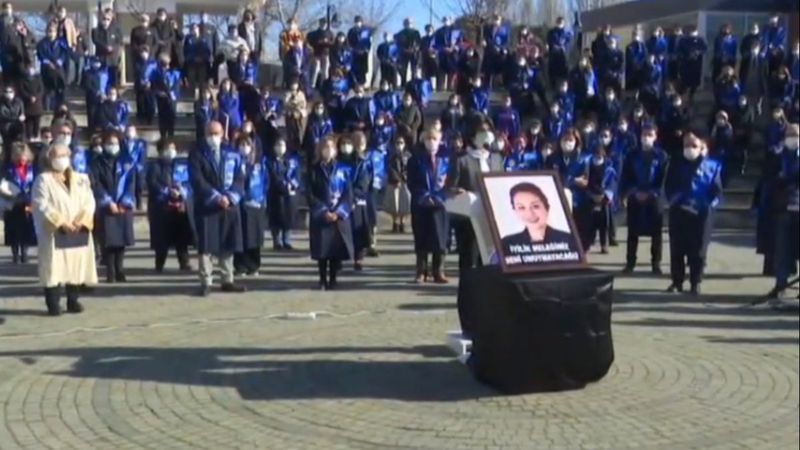 Meslektaşlarından Aylin Sözer'e veda töreni