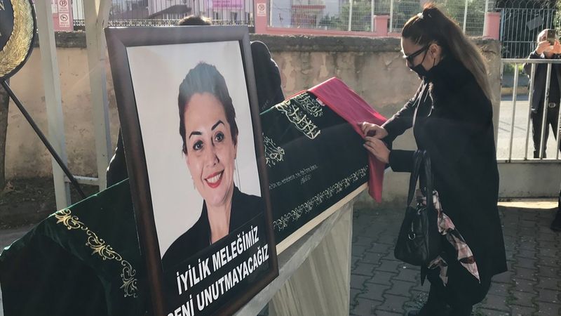 Aylin Sözer son yolculuğuna uğurlandı