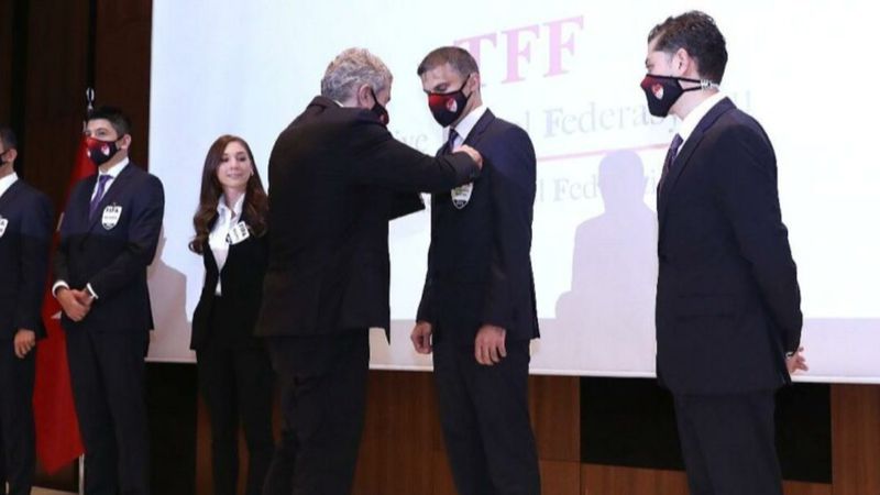 FIFA kokartı alan Türk hakemleri