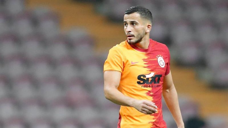 Galatasaraylı Omar Elabdellaoui, havai fişek patlamasında yaralandı