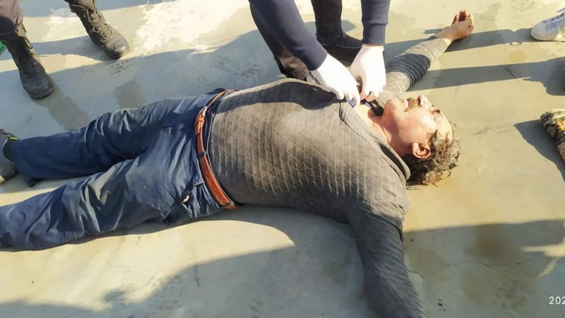 Mersin'de baba, önce çocuklarının evini sonra kendini yaktı