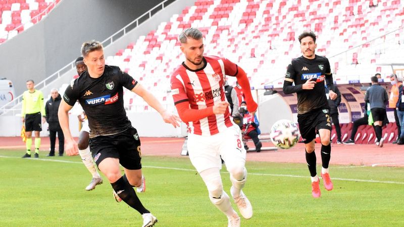 Sivasspor ve Denizlispor son dakika golüyle yenişemedi