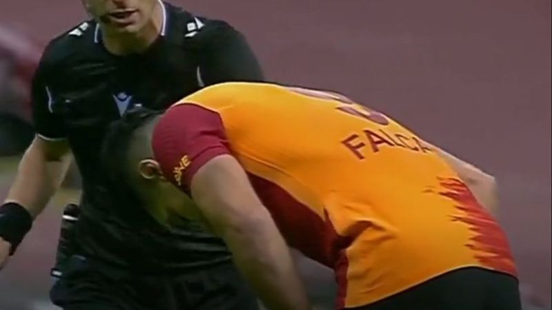 Radamel Falcao sakatlandı