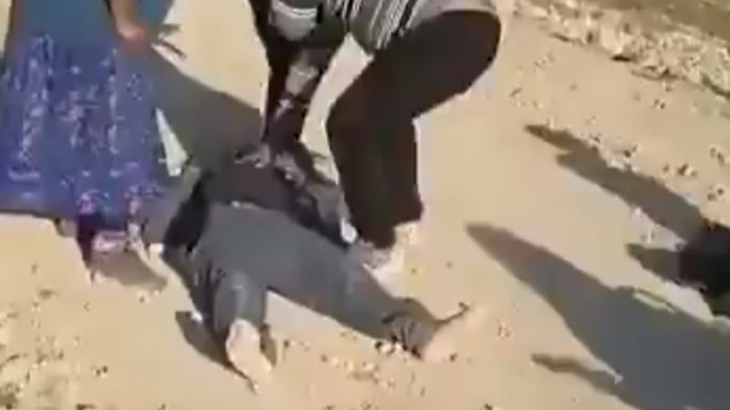 İşgalci İsrail askerleri, direnen Filistinliyi boynundan vurdu