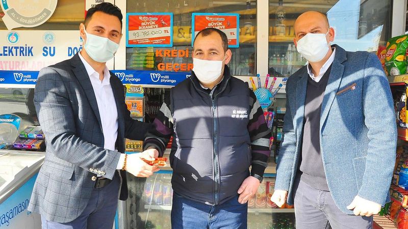 Manisa'da 25 milyonluk bileti satan bayi altınla ödüllendirildi