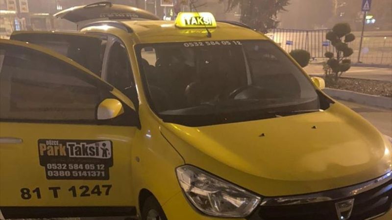 Düzce'de kısıtlamada evlere içki servisi yapan taksiciye ceza