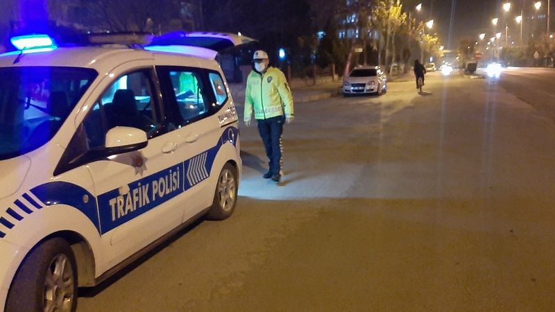 Adıyaman'da motosikletle otomobil çarpıştı: 2 yaralı