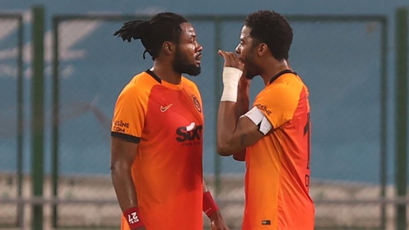 Luyindama ile Donk kapıştı