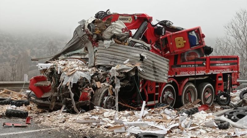 Yozgat'ta kaza: 3 ölü, 2 yaralı