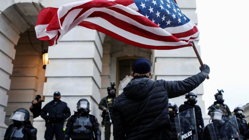 İngiliz basını: ABD'de anarşi