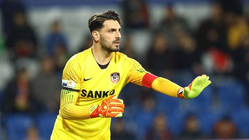 Günay Güvenç'in sözleşmesi uzatılıyor