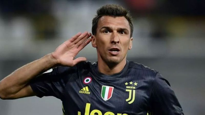 Beşiktaş, Mandzukic transferinde sona yaklaştı