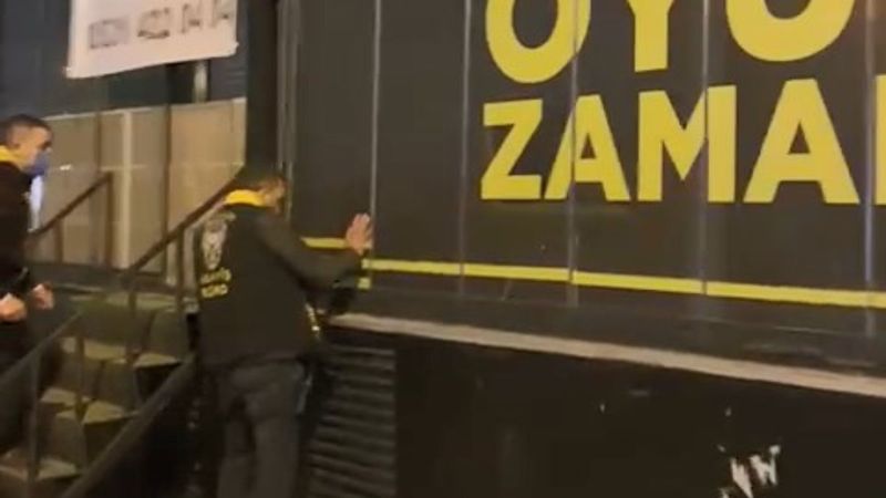 Esenyurt'ta internet kafeye polis baskını