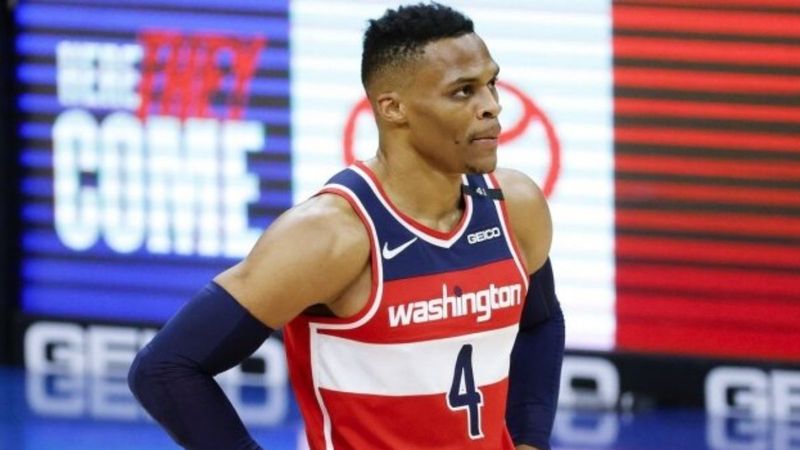 Westbrook'un parmağı çıktı