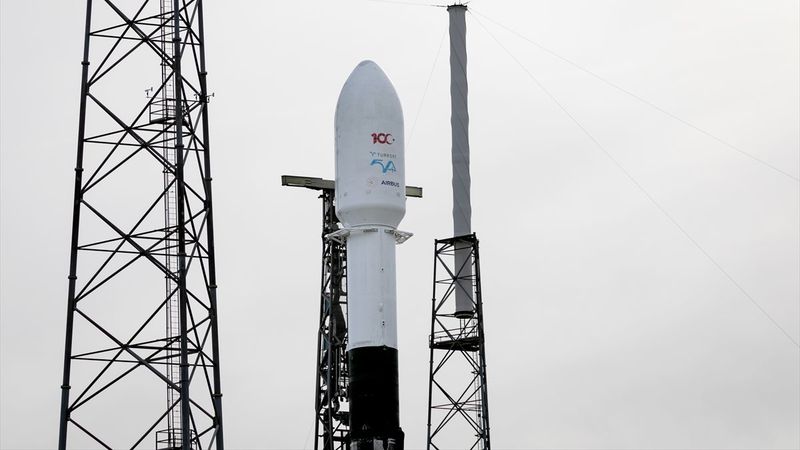 TÜRKSAT 5A uydusu, uzaya fırlatıldı