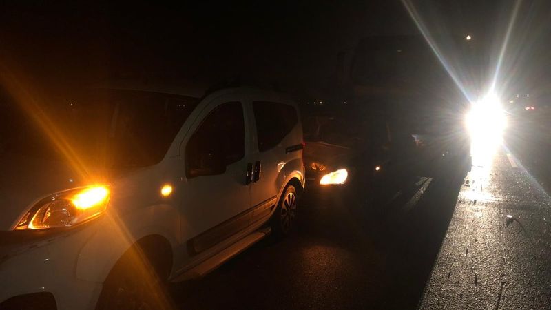 Aydın'da yola düşen lastik, zincirleme kazaya neden oldu