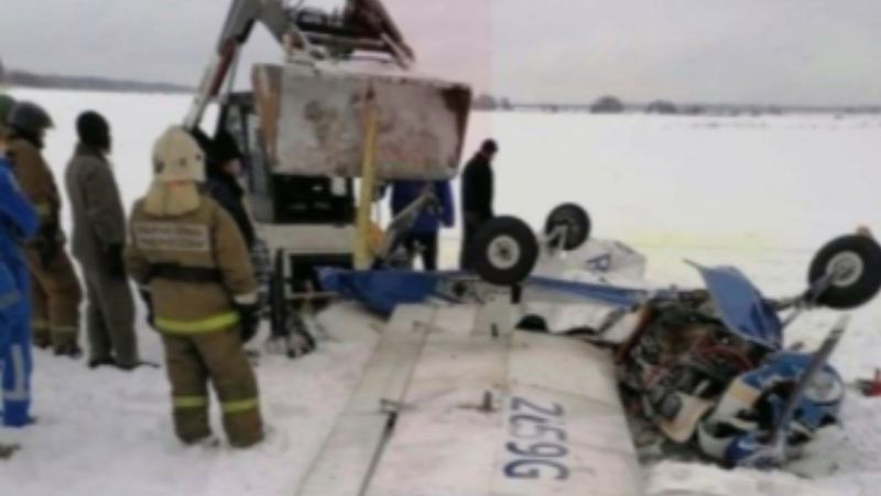 Rusya'da uçak düştü: 3 ölü