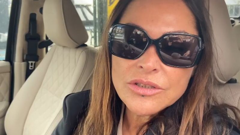 Hülya Avşar’dan koronavirüs aşısına yeşil ışık