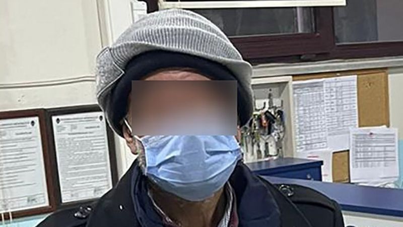 Eyüpsultan'da yakalanan dilencinin üzerinden uyuşturucu çıktı