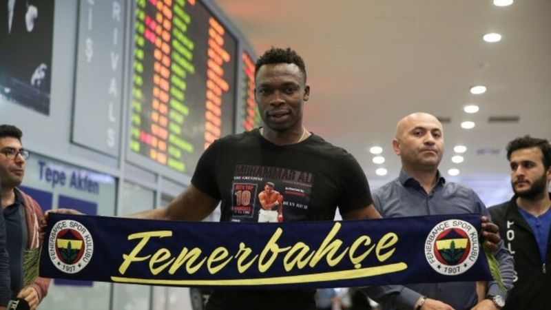 Carlos Kameni: Fenerbahçe yüzünden kariyerim durakladı