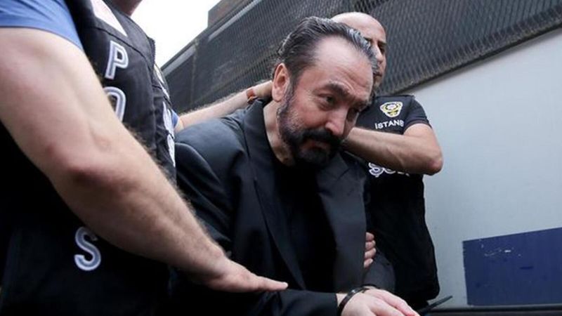 Adnan Oktar kaç yıl ceza aldı? Adnan Oktar hangi suçlardan hapis yatacak?