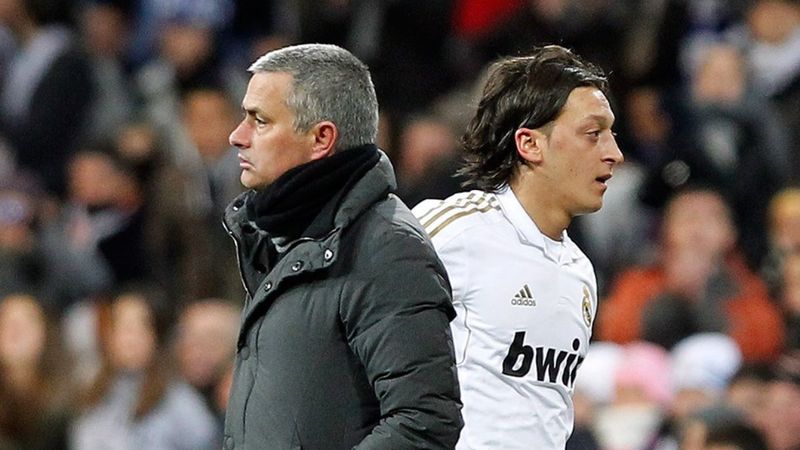 Mourinho'dan Özil'e: Onu Tottenham'ın istediğini kim söyledi