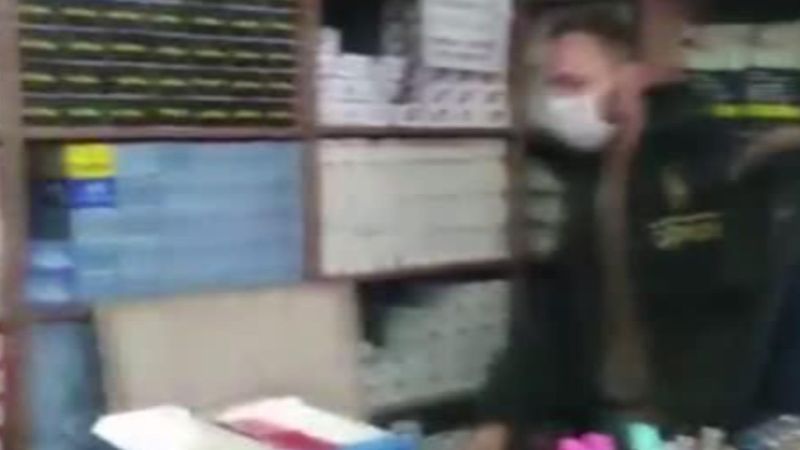 Sancaktepe'de çocuğa tütün satışı yaptıran şahıslara gözaltı