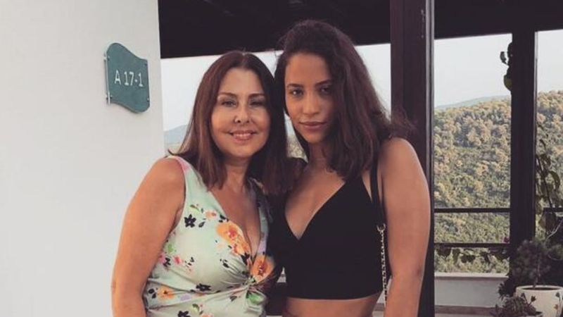 Nilüfer’in kızı Ayşe Nazlı büyüdü