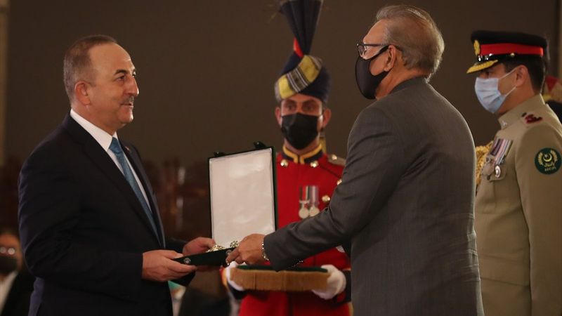 Mevlüt Çavuşoğlu'nun Pakistan temasları