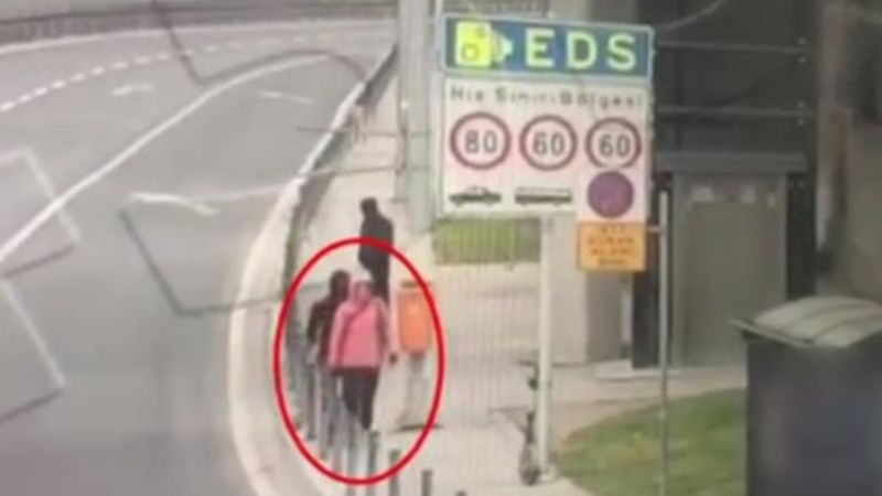 Rus uyruklu kadın Fatih'te kapkaça uğradı