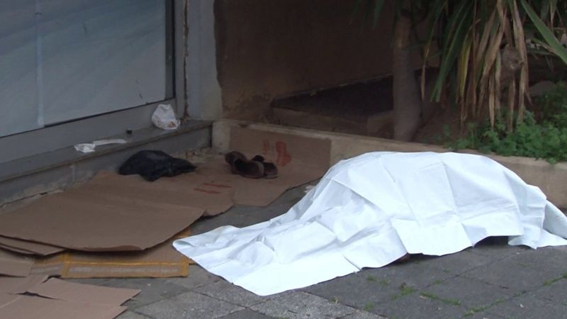 Kadıköy'de sokakta yaşayan 65 yaşındaki adam ölü bulundu
