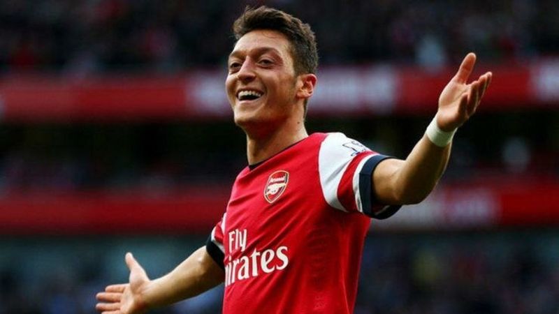 Mesut Özil resmen Fenerbahçe'de