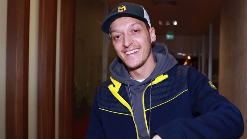 Fatih Karagümrük, Fenerbahçe ve Mesut Özil'i tebrik etti