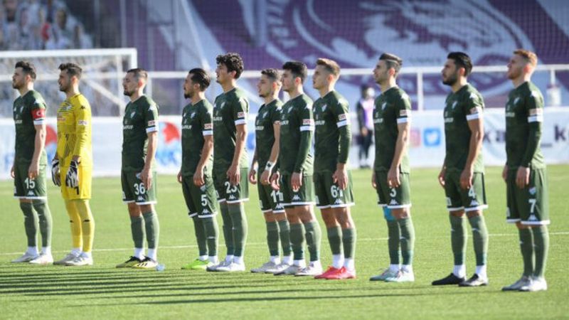 Bursaspor'da 8 oyuncunun sözleşmesi sona eriyor