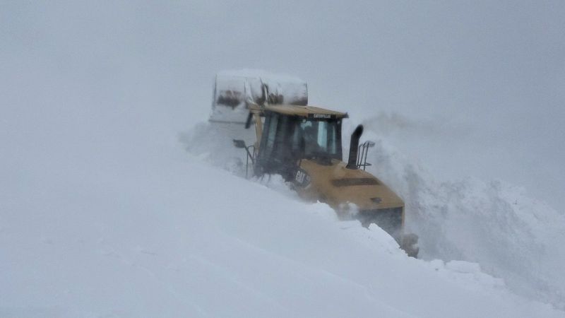 Muş'ta karla mücadele çalışması