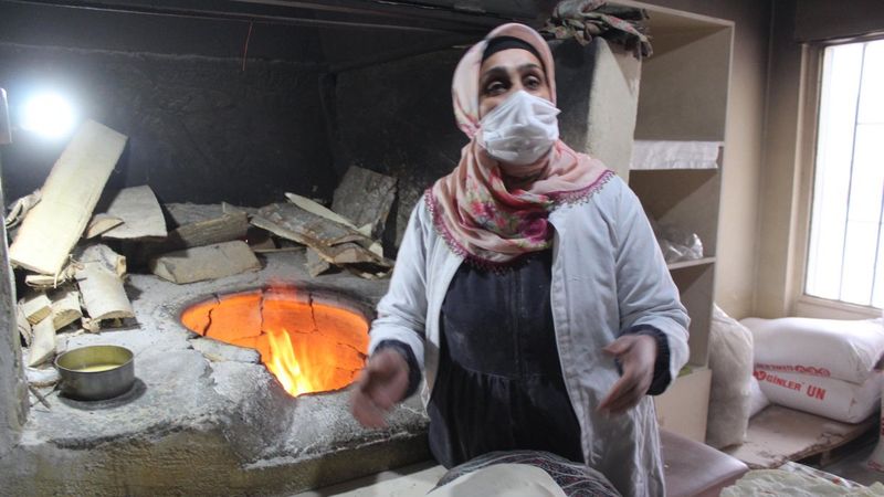 Iğdır'da destekle tandır kurup, lavaş satmaya başladılar