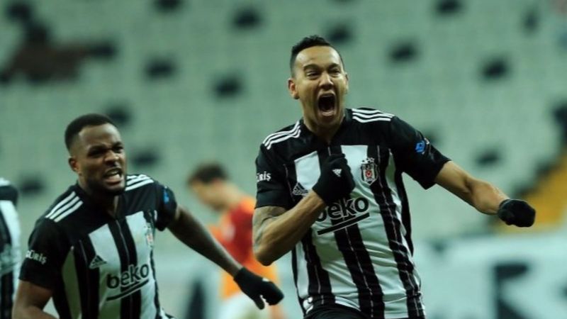 Josef de Souza'nın sözleşmesi uzatılıyor